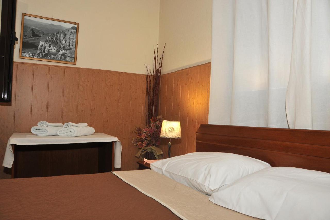 Guesthouse Bloutsos Rooms Кастракион Экстерьер фото