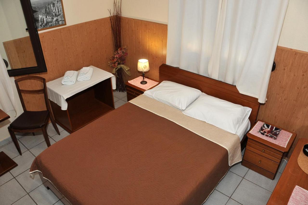 Guesthouse Bloutsos Rooms Кастракион Экстерьер фото