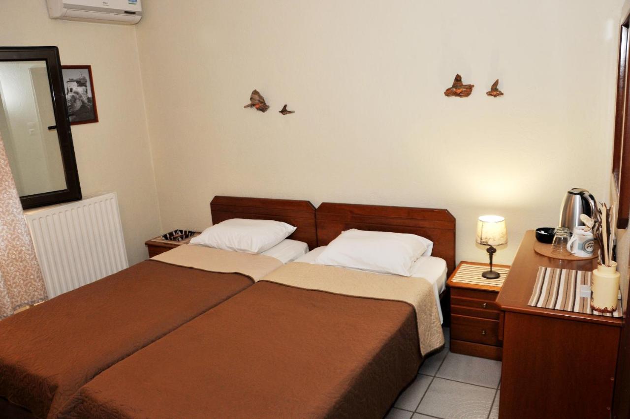 Guesthouse Bloutsos Rooms Кастракион Экстерьер фото