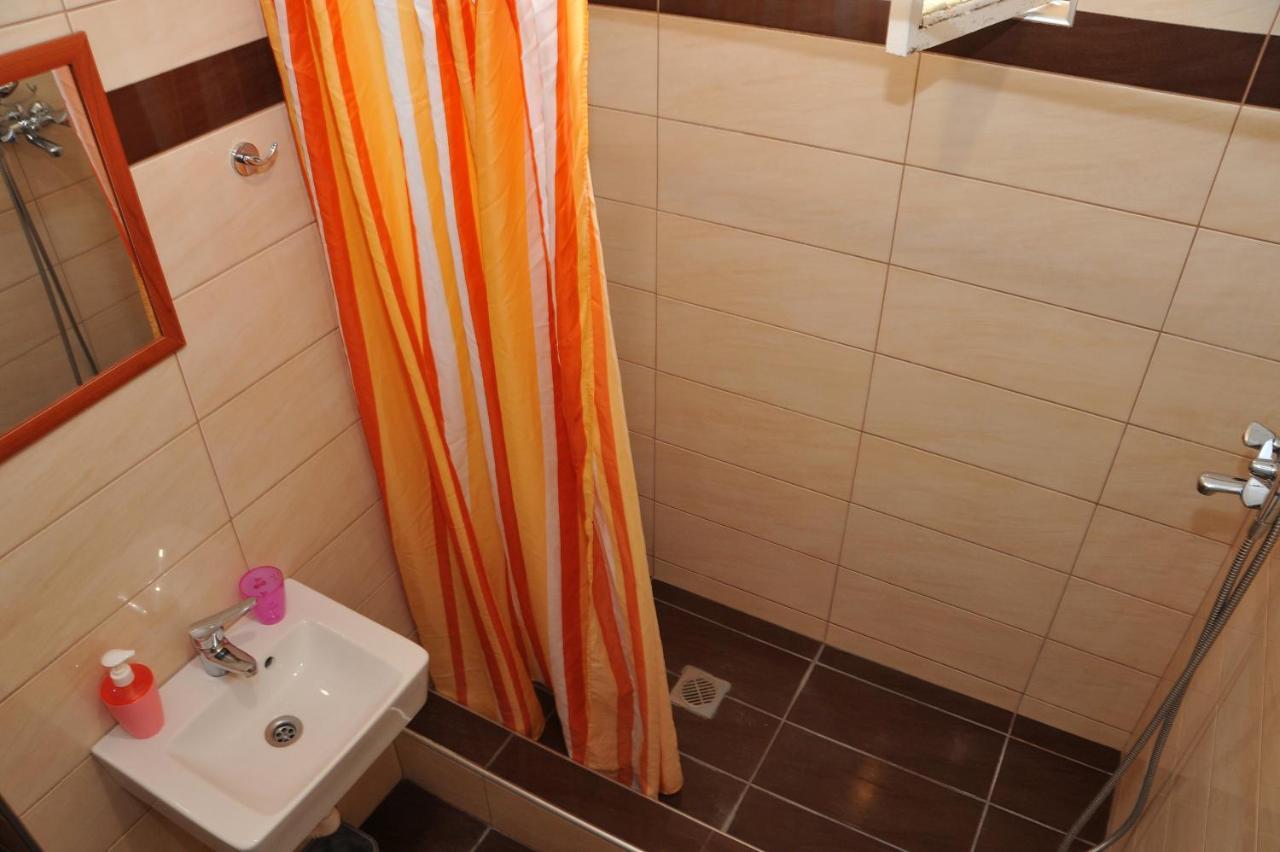Guesthouse Bloutsos Rooms Кастракион Экстерьер фото